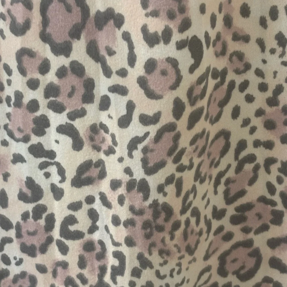 Tahari good used